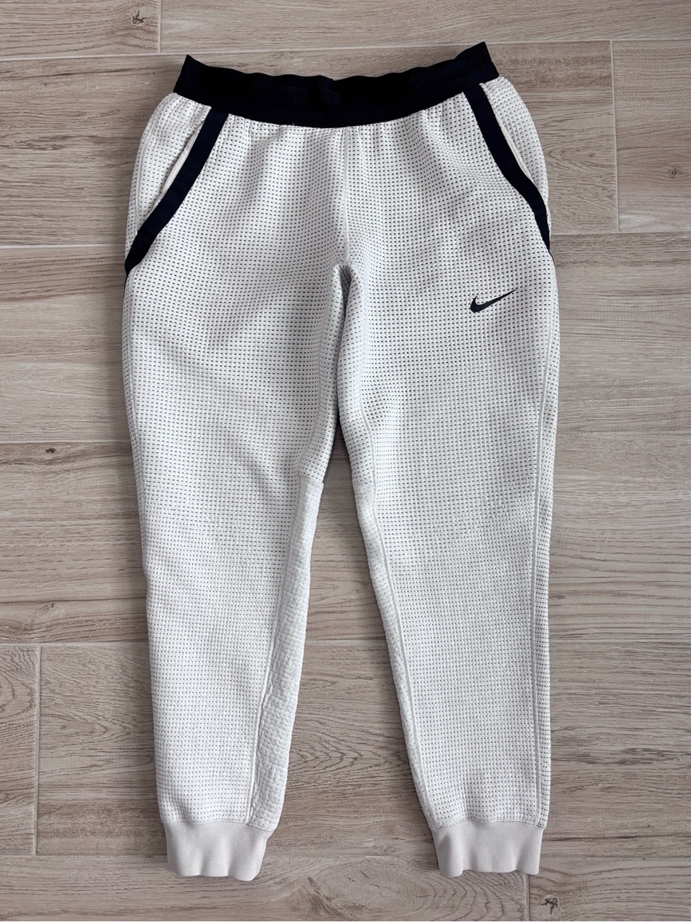 Men’s Nike Sportswear Tech Pack Jogger Pants Light Bone Men's Size Medium